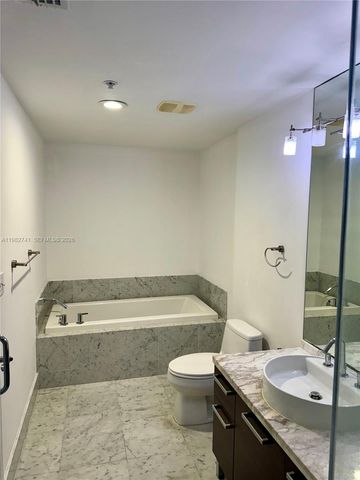 253 NE 2nd St 2306, Miami, FL 33132