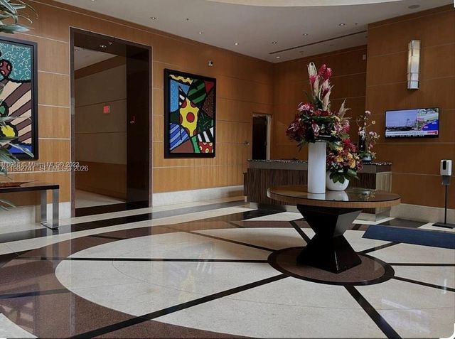 253 NE 2nd St 2306, Miami, FL 33132