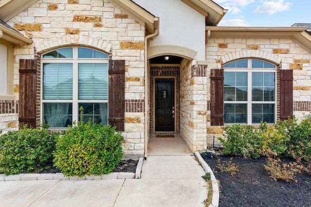 104 Canyon Lake LN, Georgetown, TX 78628