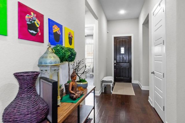 104 Canyon Lake LN, Georgetown, TX 78628