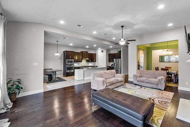 104 Canyon Lake LN, Georgetown, TX 78628