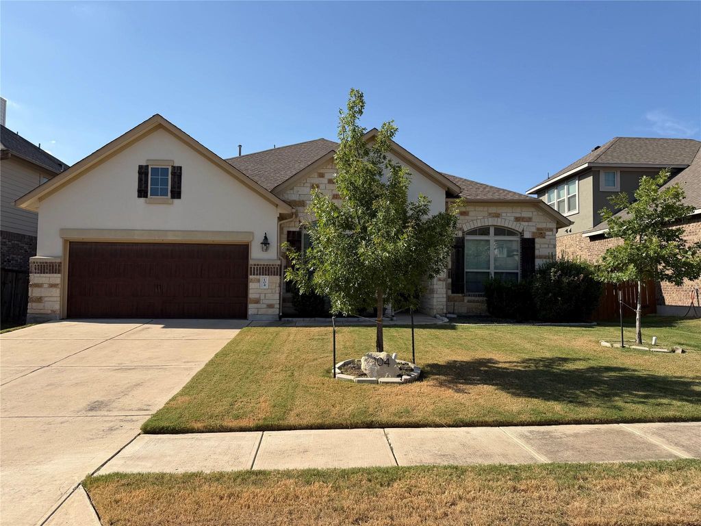 104 Canyon Lake LN, Georgetown, TX 78628