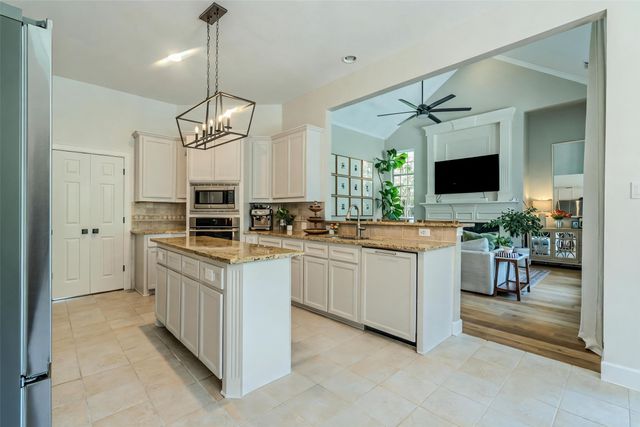 913 Granger Drive, Allen, TX 75013