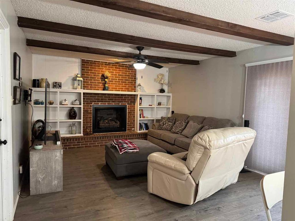 104 Parkview Cir, Cache, OK 73527