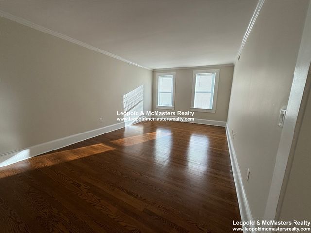 16 Short St 4, Brookline, MA 02446