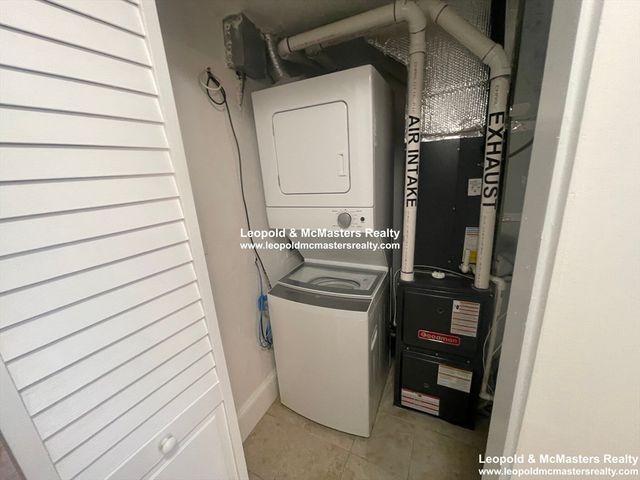 16 Short St 4, Brookline, MA 02446