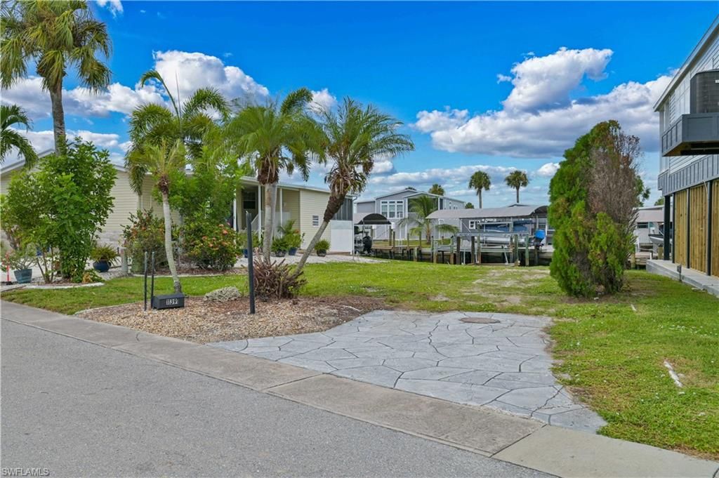 11391 Azalea LN, FORT MYERS BEACH, FL 33931 — photo 2