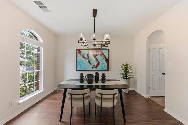 11200 Savin Hill LN, Austin, TX 78739