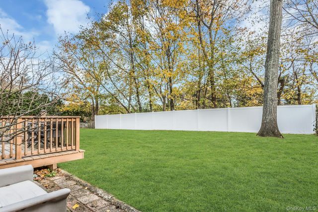 77 Marvin Lane, Commack, NY 11725