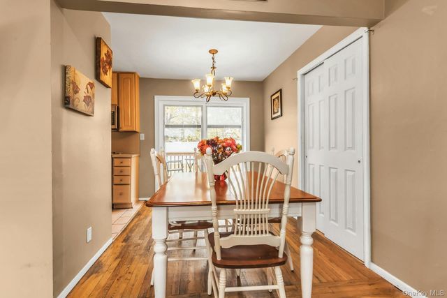 77 Marvin Lane, Commack, NY 11725