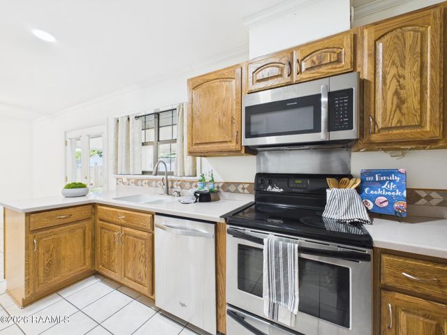 117 Case Lane, Lafayette, LA 70506