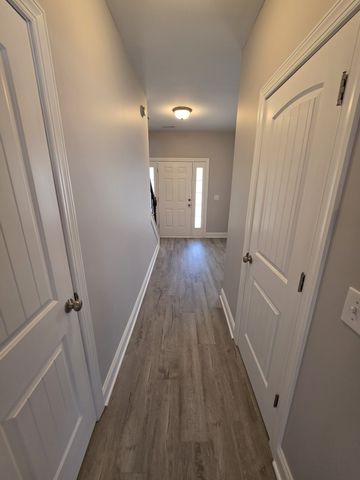206 Rowlette Cir, Murfreesboro, TN 37127