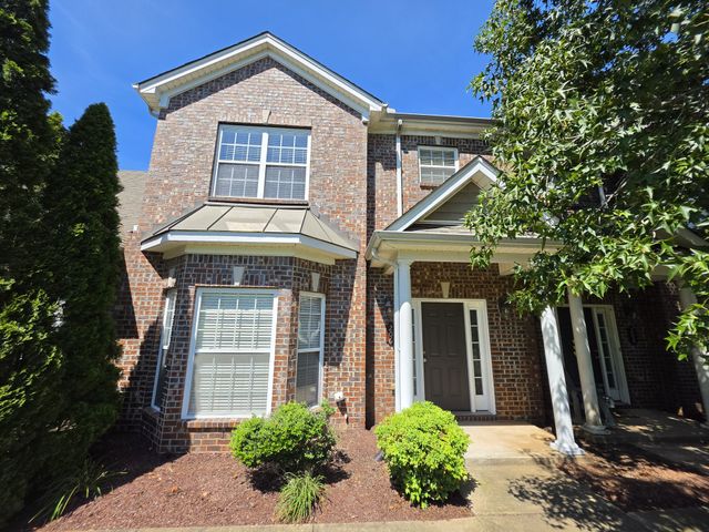 206 Rowlette Cir, Murfreesboro, TN 37127