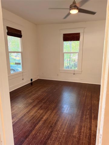 1136 Eleanor ST, Austin, TX 78721