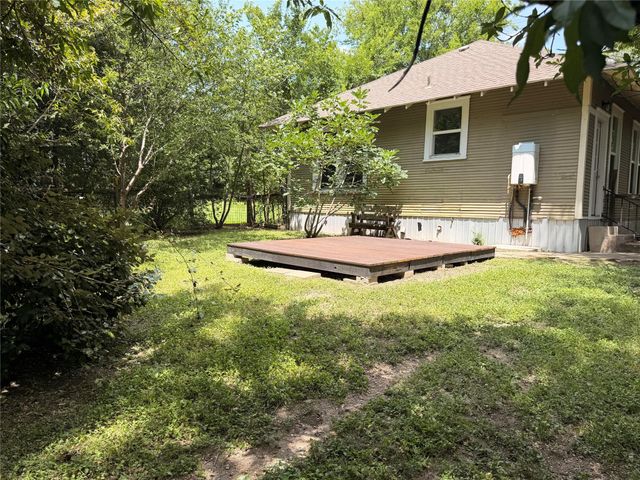 1136 Eleanor ST, Austin, TX 78721