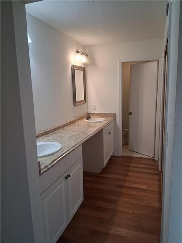 15301 W POND WOODS DRIVE 303, Tampa, FL 33618