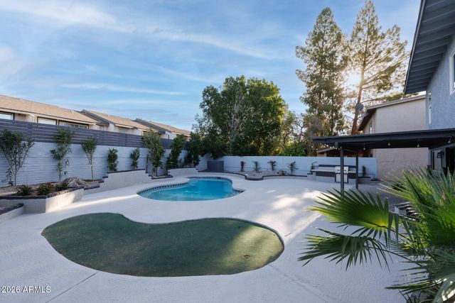 1506 E NORTHSHORE Drive, Tempe, AZ 85283