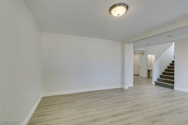 8021 Copperhead Creek Street, Las Vegas, NV 89143