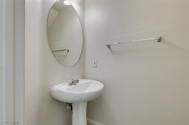 8021 Copperhead Creek Street, Las Vegas, NV 89143