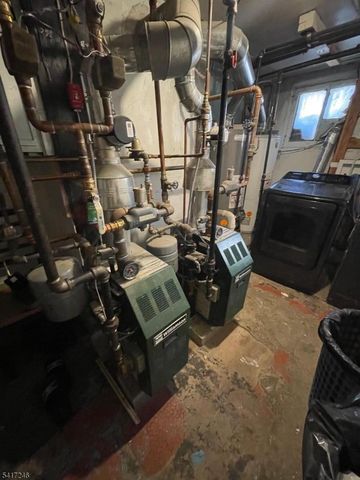 23 Nichols St, Newark City, NJ 07105