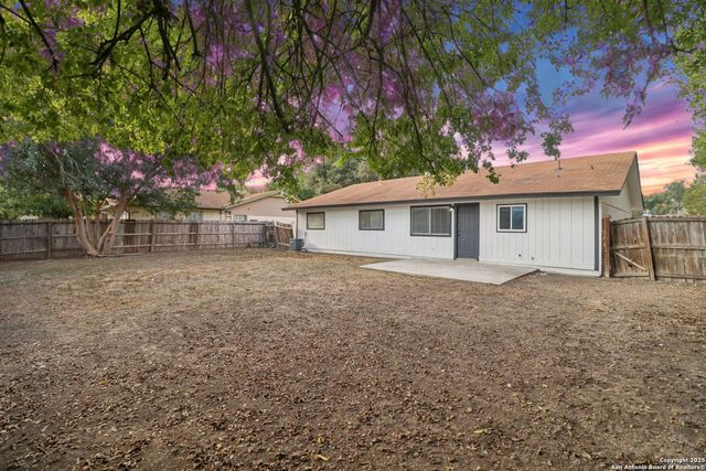 6911 Lordsport, San Antonio, TX 78239