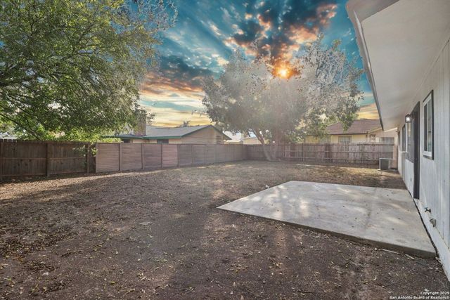 6911 Lordsport, San Antonio, TX 78239