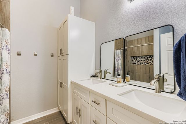 430 Hampshire Ave, San Antonio, TX 78210