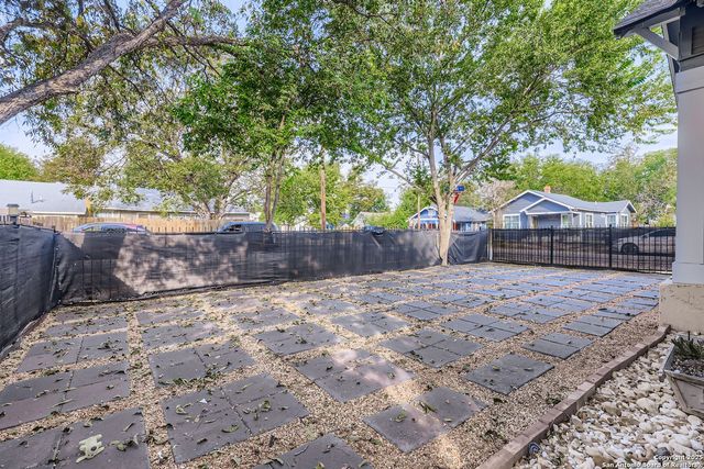 430 Hampshire Ave, San Antonio, TX 78210