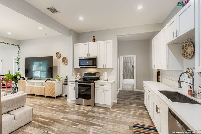 430 Hampshire Ave, San Antonio, TX 78210