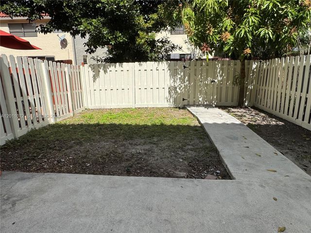 3811 Simms St 3811, Hollywood, FL 33021