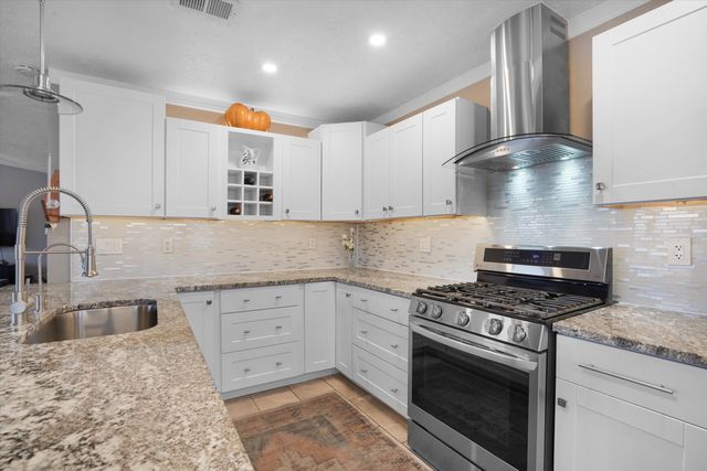 6649 Shenandoah River Court NE, Rio Rancho, NM 87144