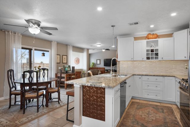 6649 Shenandoah River Court NE, Rio Rancho, NM 87144