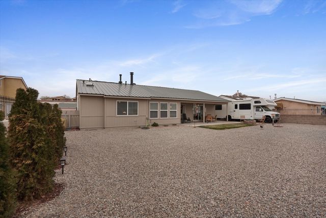 6649 Shenandoah River Court NE, Rio Rancho, NM 87144