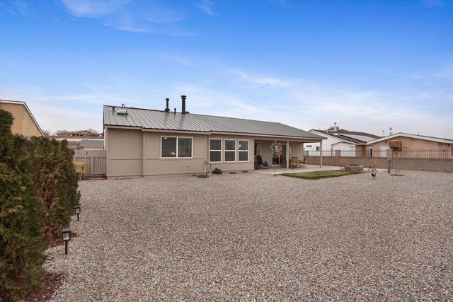 6649 Shenandoah River Court NE, Rio Rancho, NM 87144