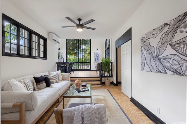 4363 Kilauea Avenue, Honolulu, HI 96821