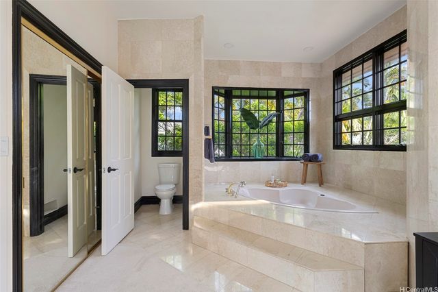 4363 Kilauea Avenue, Honolulu, HI 96821