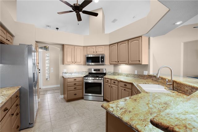 2029 E Desert Greens Drive, Fort Mohave, AZ 86426