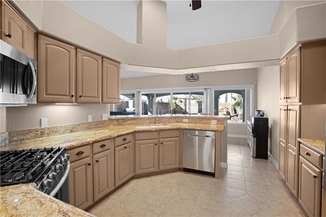 2029 E Desert Greens Drive, Fort Mohave, AZ 86426