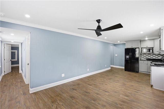 552 Cesarea NW Place, Lilburn, GA 30047