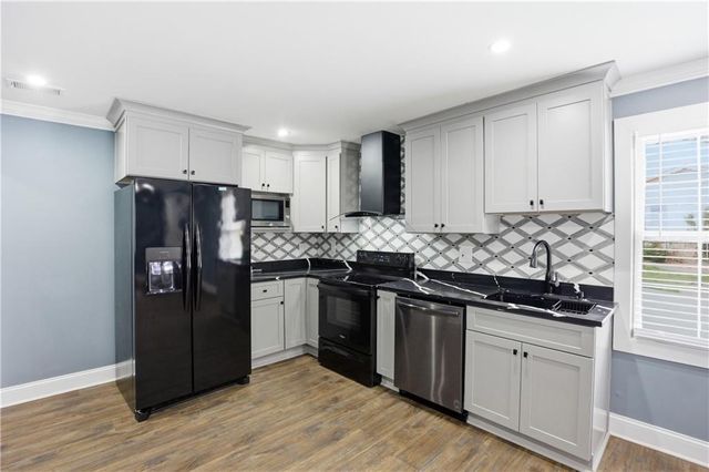 552 Cesarea NW Place, Lilburn, GA 30047