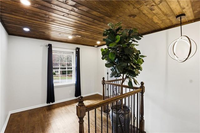 552 Cesarea NW Place, Lilburn, GA 30047