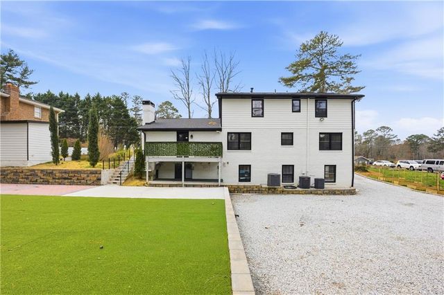 552 Cesarea NW Place, Lilburn, GA 30047