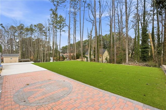 552 Cesarea NW Place, Lilburn, GA 30047