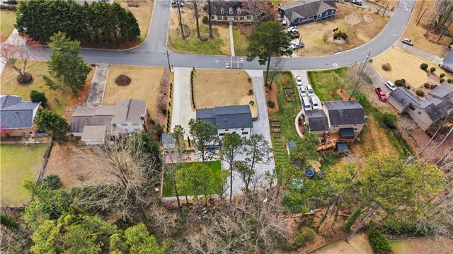 552 Cesarea NW Place, Lilburn, GA 30047