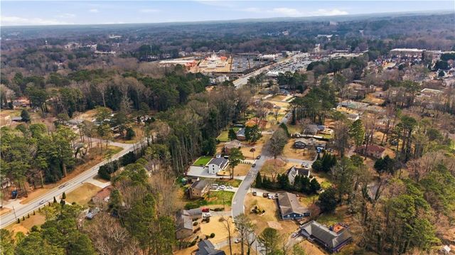 552 Cesarea NW Place, Lilburn, GA 30047