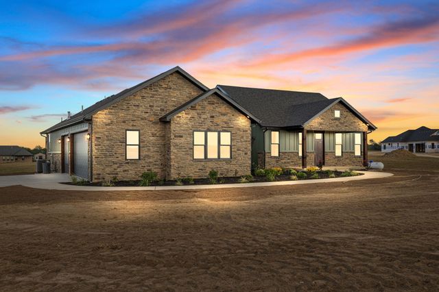 118 Country Corner Drive Street, Clever, MO 65631