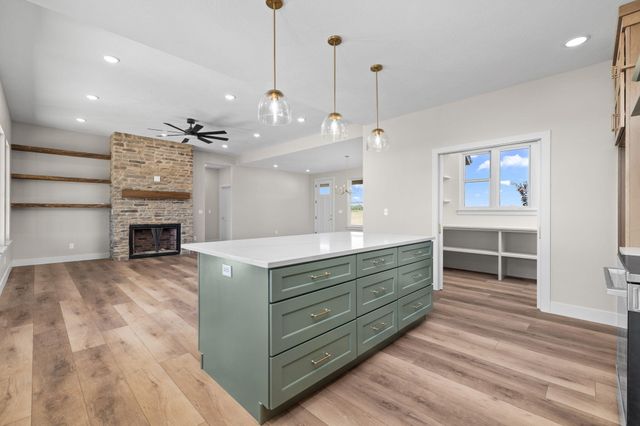 118 Country Corner Drive Street, Clever, MO 65631