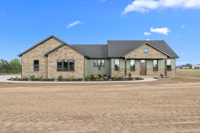 118 Country Corner Drive Street, Clever, MO 65631