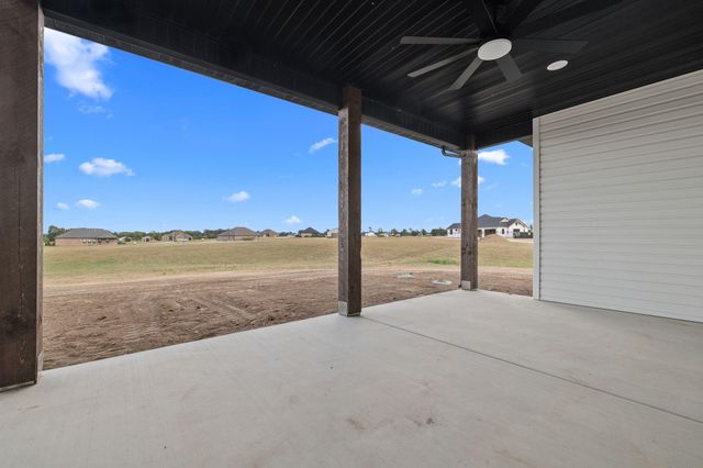 118 Country Corner Drive Street, Clever, MO 65631
