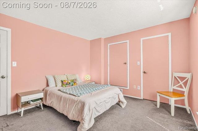 41282 N Woodbury Green Drive, Belleville, MI 48111